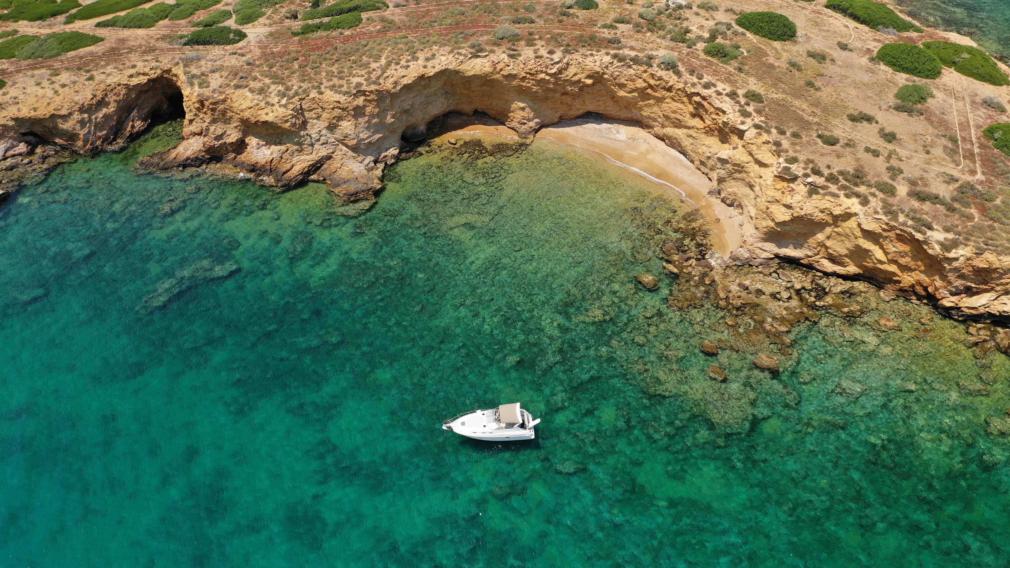 Ydroussa - katramonisi